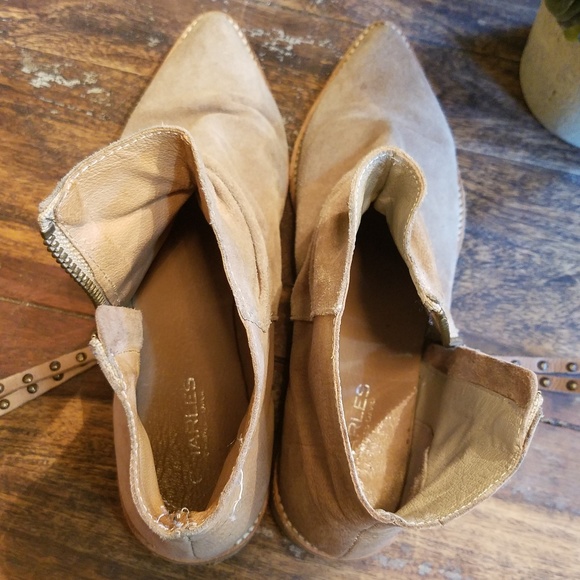 Charles David tan suede booties sz 8 - Picture 2 of 7